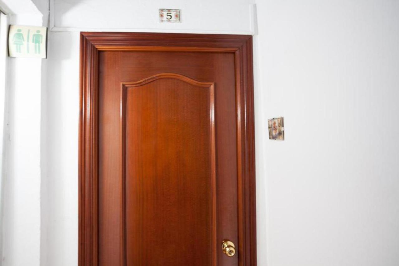 Zweibettzimmer mit Gemeinschaftsbad