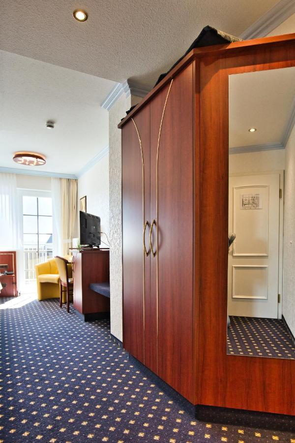 Single Room with Balcony,998197926:JPEG