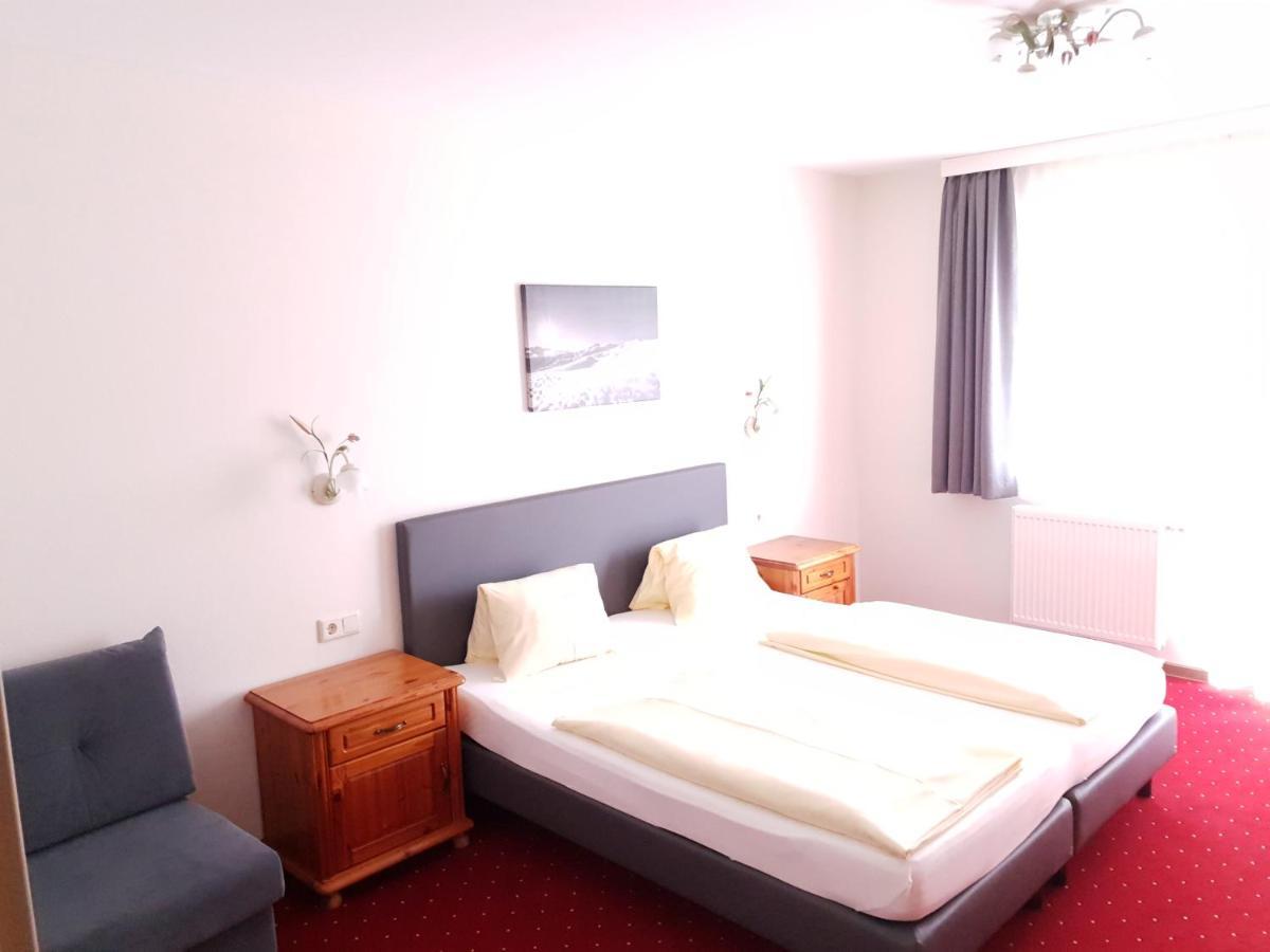 Apartment mit 2 Schlafzimmern und Balkon