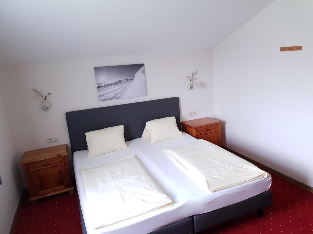 Apartment mit 3 Schlafzimmern und Balkon