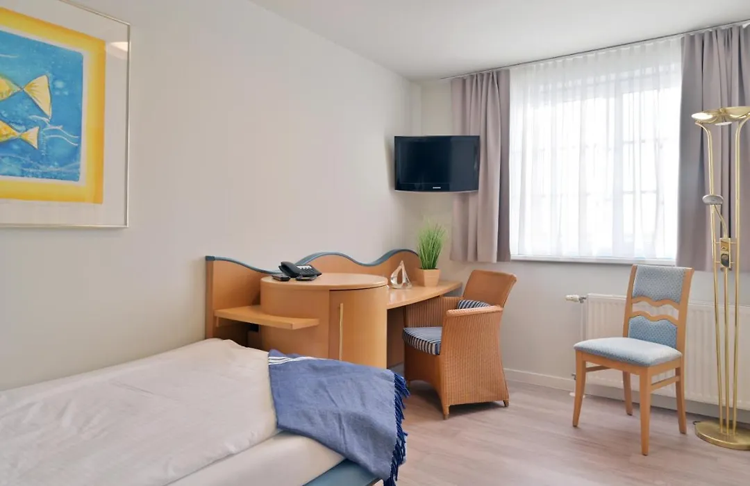 Hotel-&Ferienanlage Kapitäns-Häuser Breege-1