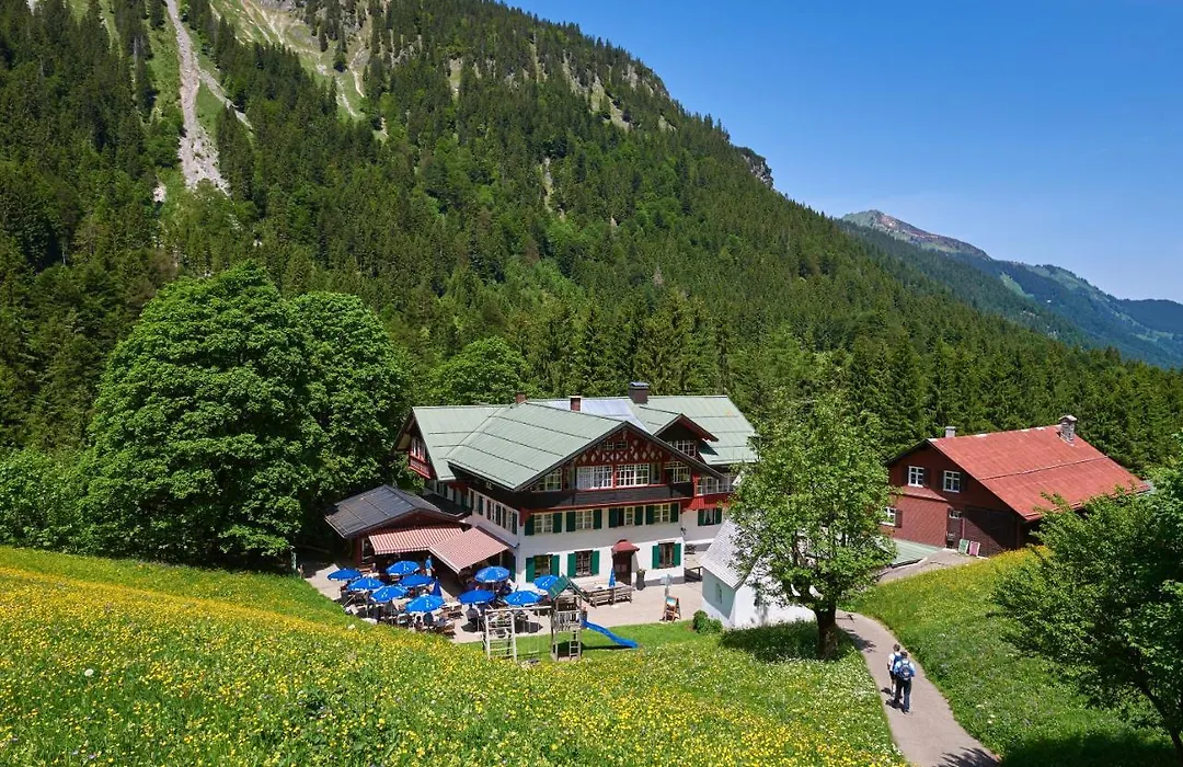 Berggasthof Einoedsbach-1