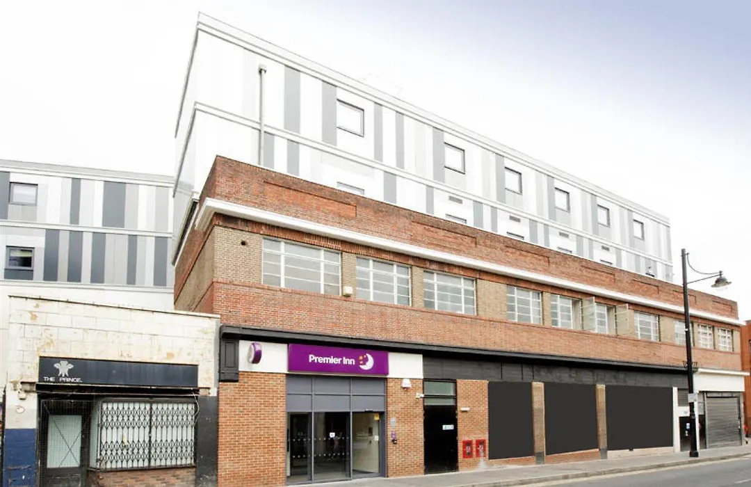 Premier Inn London Brixton-1