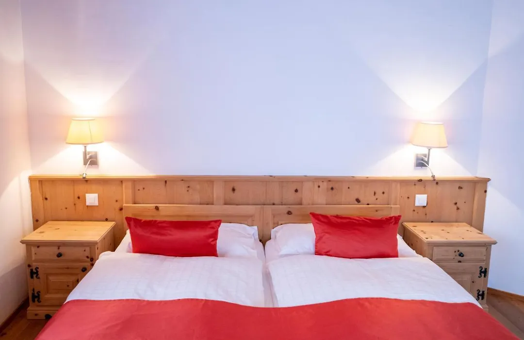 Hotel Garni Engiadina - Boutique Hotel-1