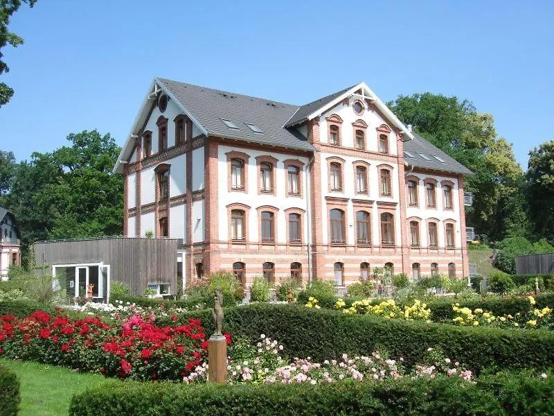 Hotel Am Tiefwarensee-1