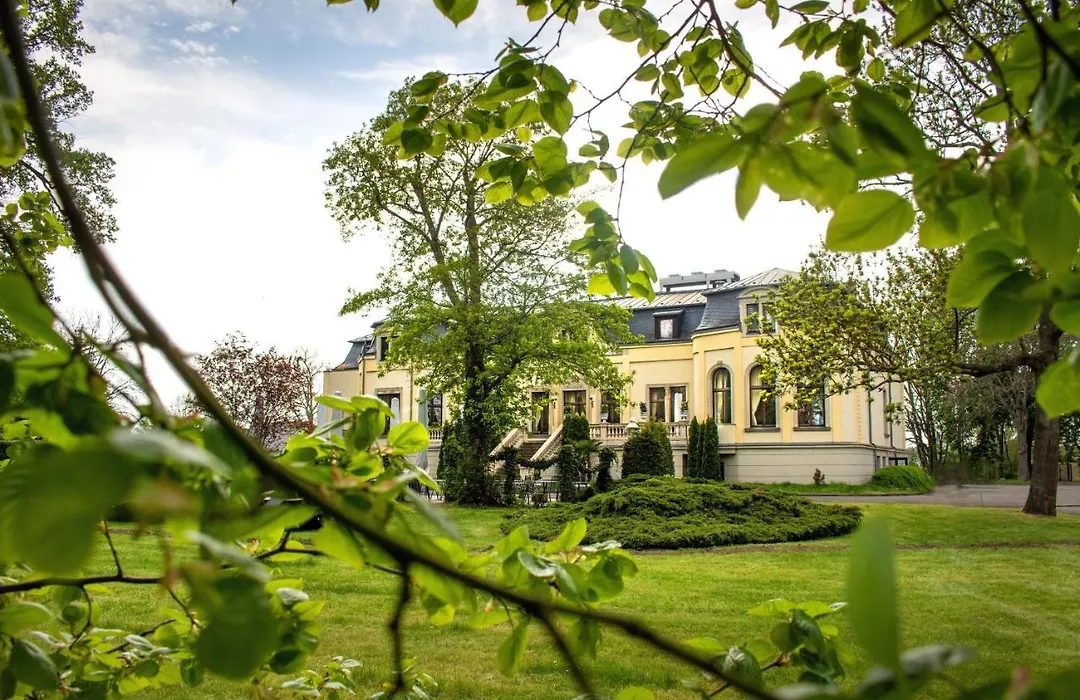 Schloss Breitenfeld Hotel&Tagung-1