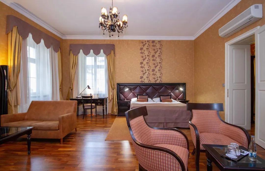 Skaritz Hotel & Residence-1