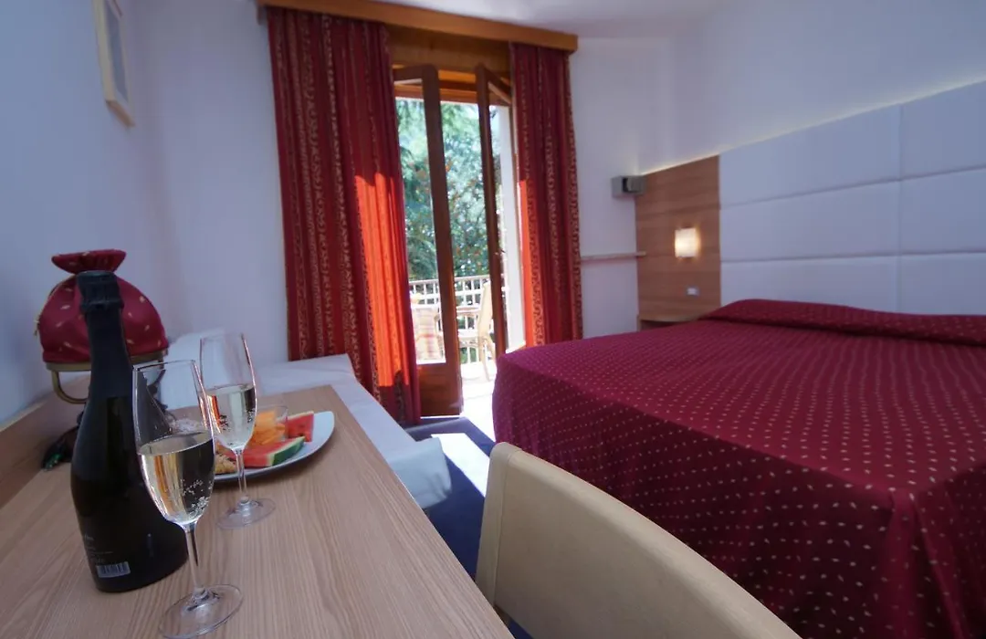 Hotel Alpi-1