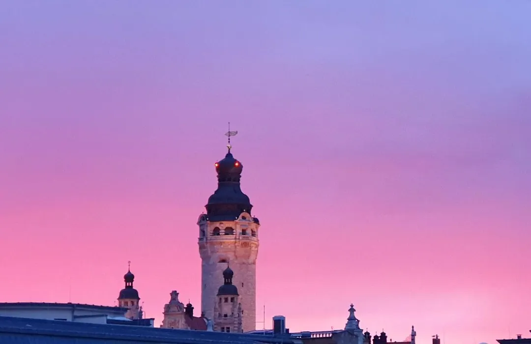 LUXUSAPPARTEMENT mitten in Leipzig Neueröffnung !-1