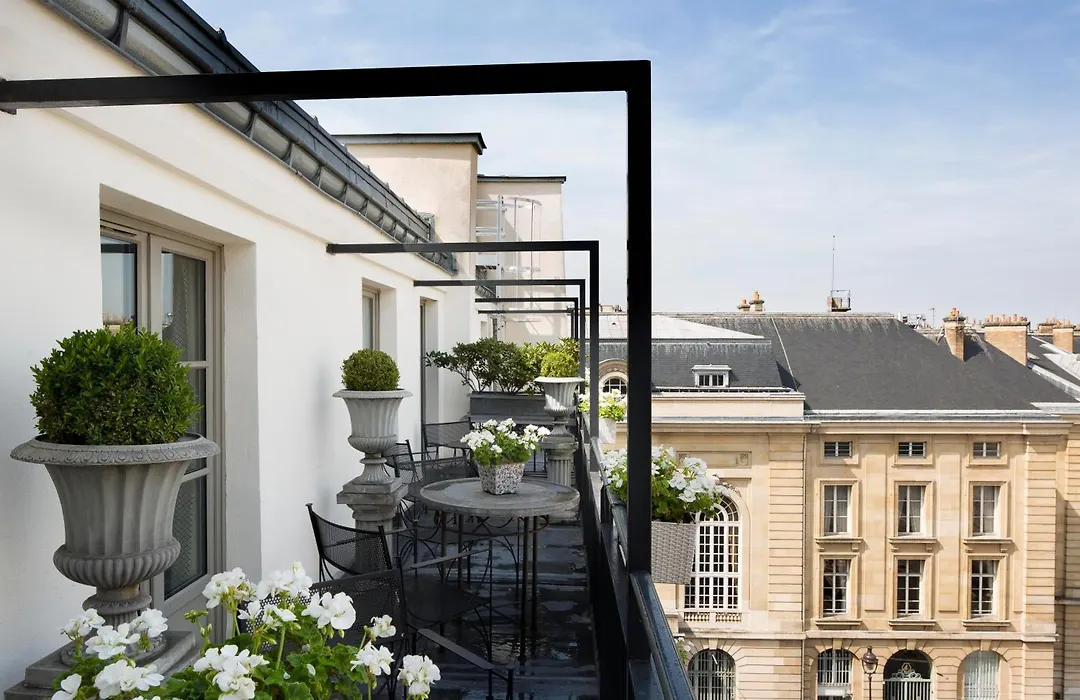 Hotel Des Grands Hommes-1