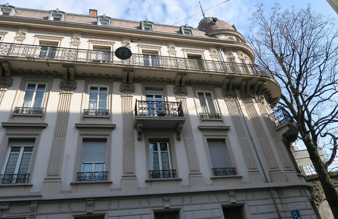 Pension Bienvenue Women Only-1