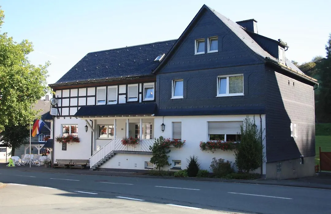 Gasthof-Pension Hunaustuben-1