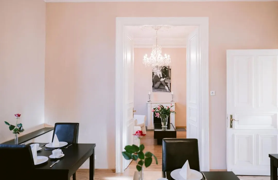 Boutique Hotel Villa Oberkassel-1
