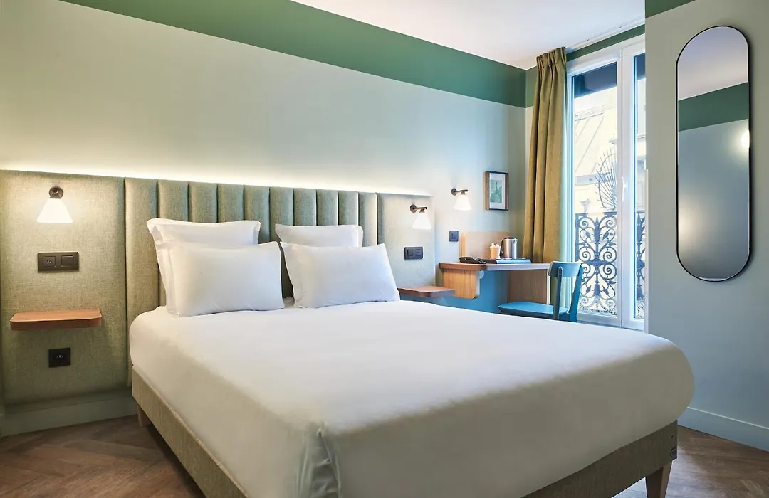 Hotel 10 Opera By Happyculture-1