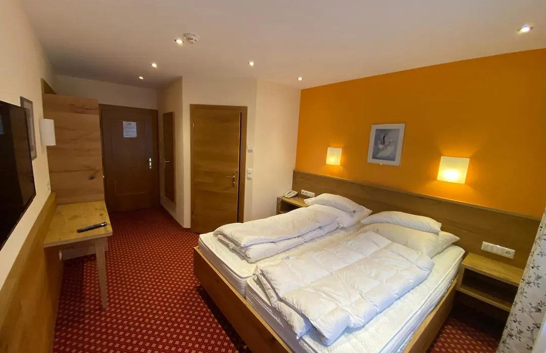 Hotel-Pension Strolz-1