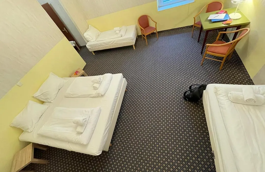 Hotel Tabor Rooms-1