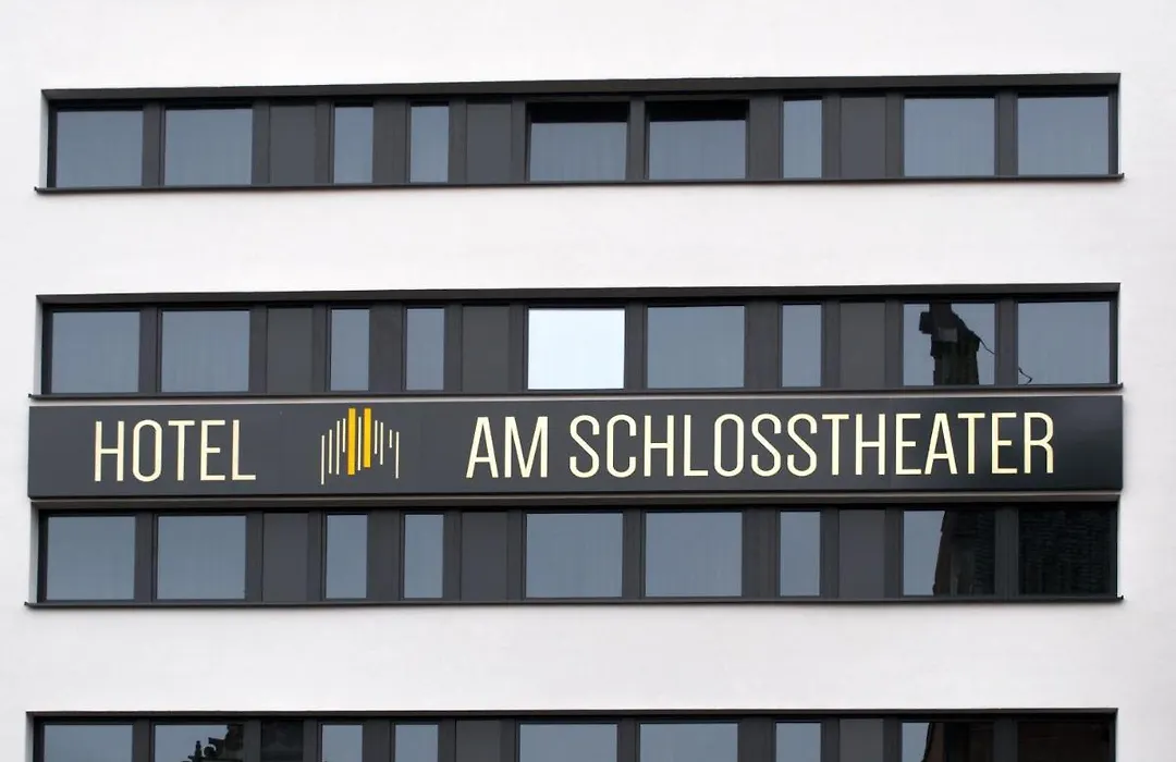 Hotel am Schlosstheater-1