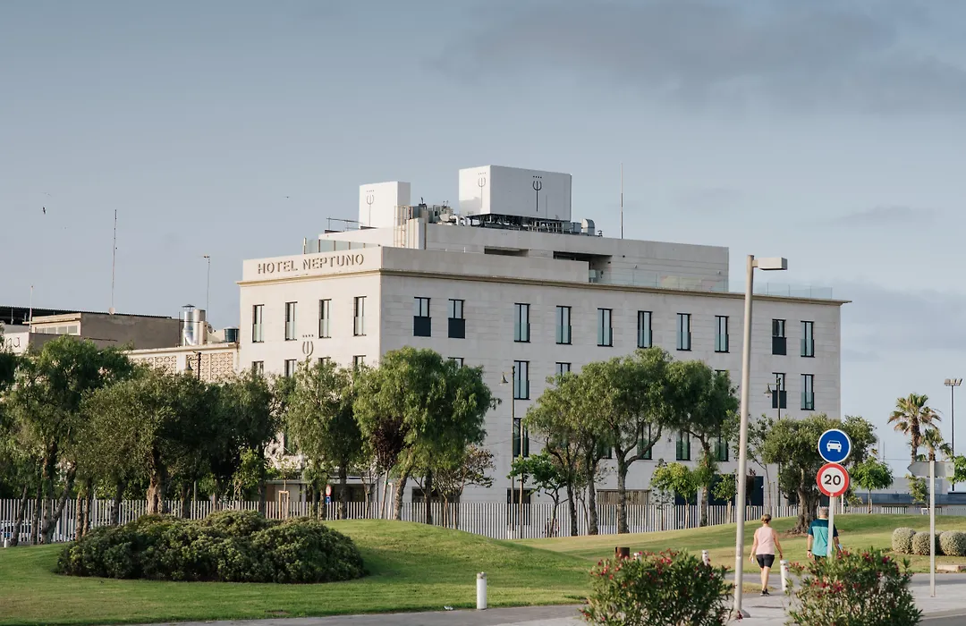 Hotel Neptuno Playa & Spa-1