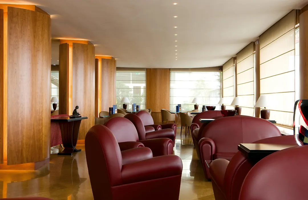 Hotel Royal Continental-1