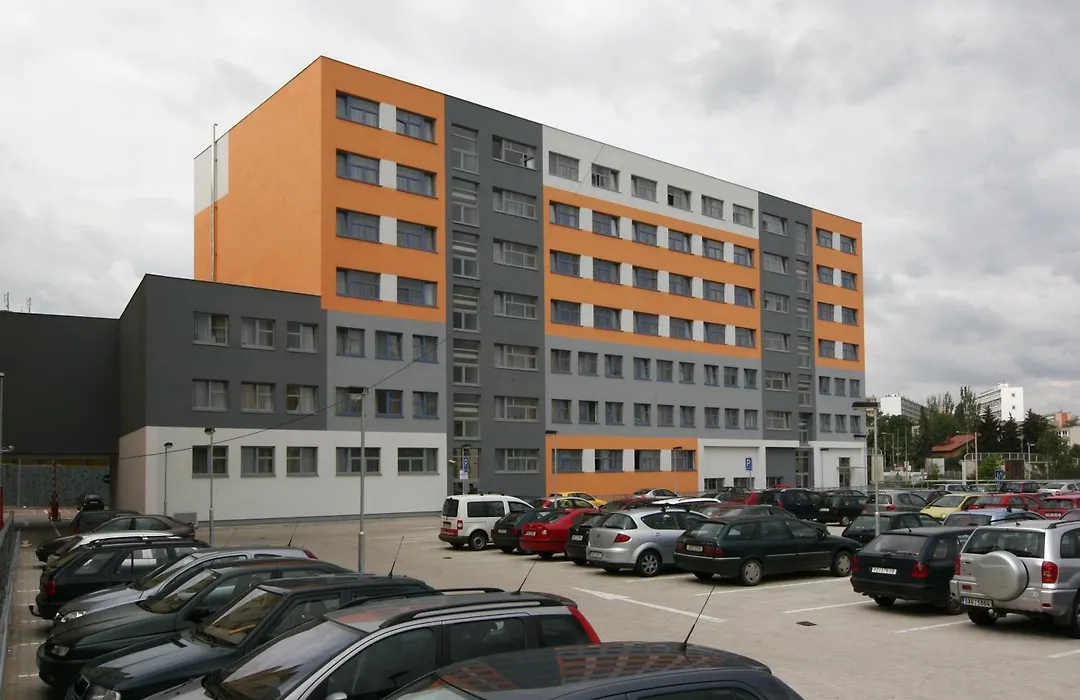 Rezidence Emmy-1