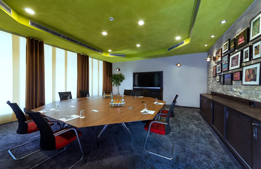 Ibis Styles Stuttgart-1