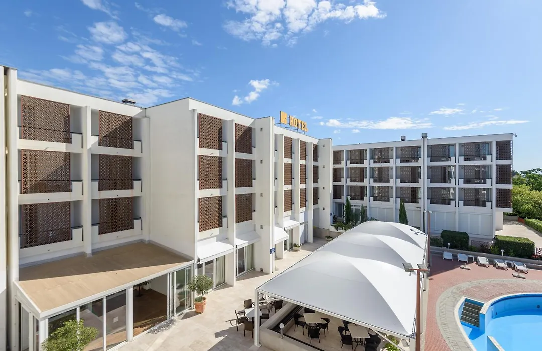 Hotel Kolovare-1