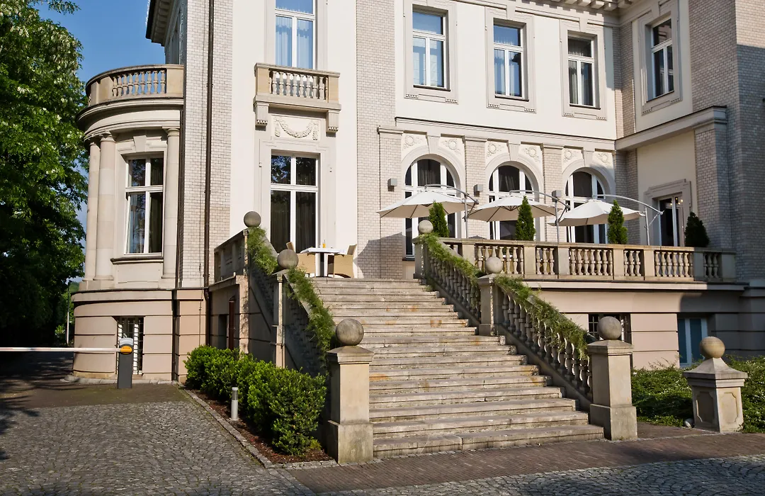 Platinum Palace Boutique Hotel & Spa-1