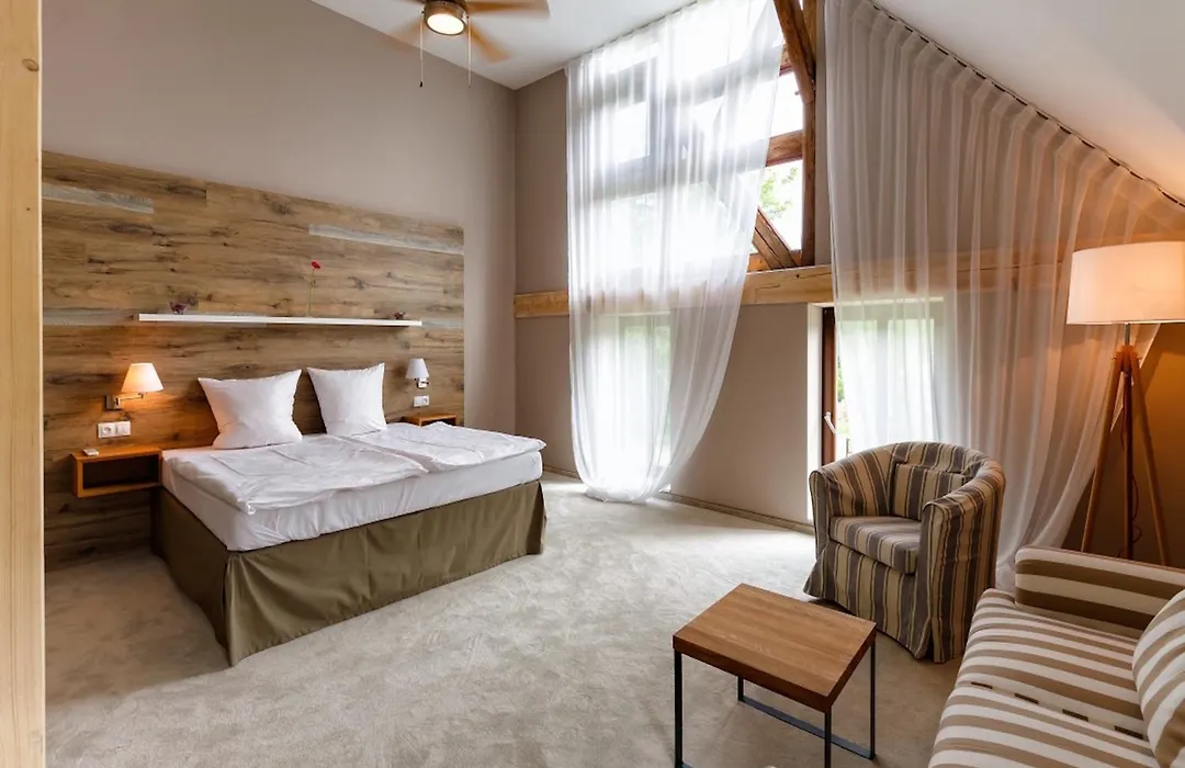 Cihelny Golf&Wellness Resort-1