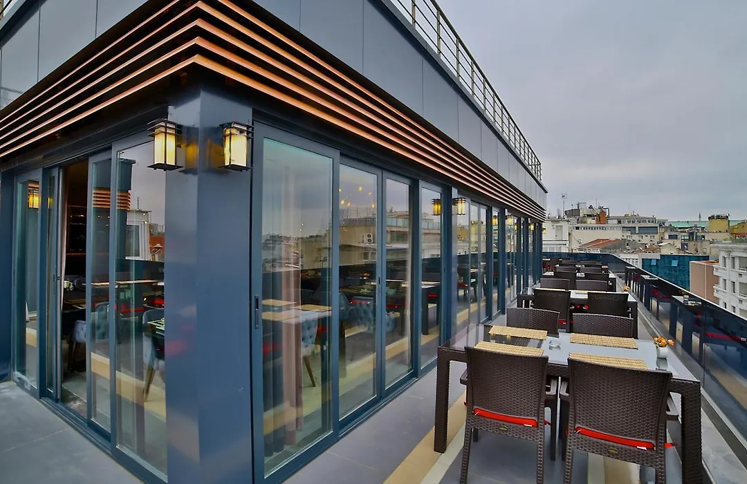 Beethoven Premium Hotel-1