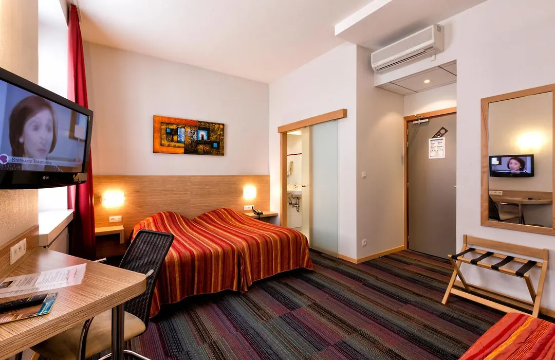 Hotel Vendome-1