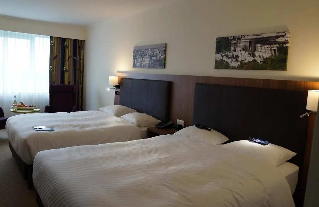 Carathotel Wien City Park-1