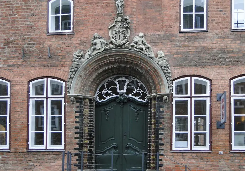 Hotel Anno 1216-1