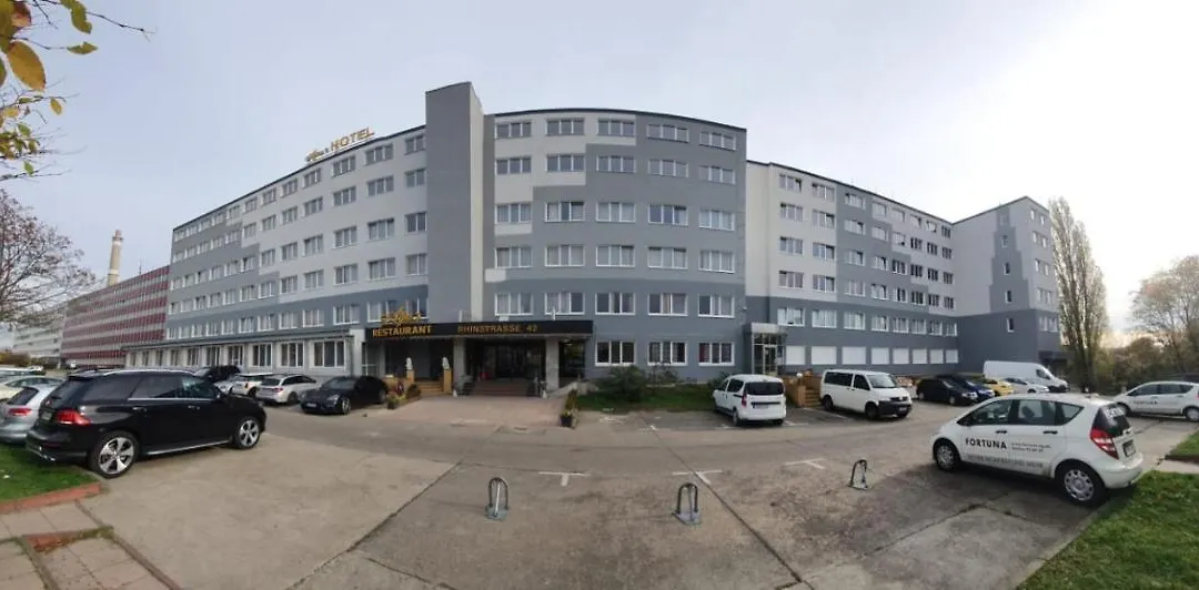 R&B Hotel-1