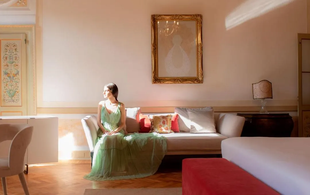 Eight Venezia-1