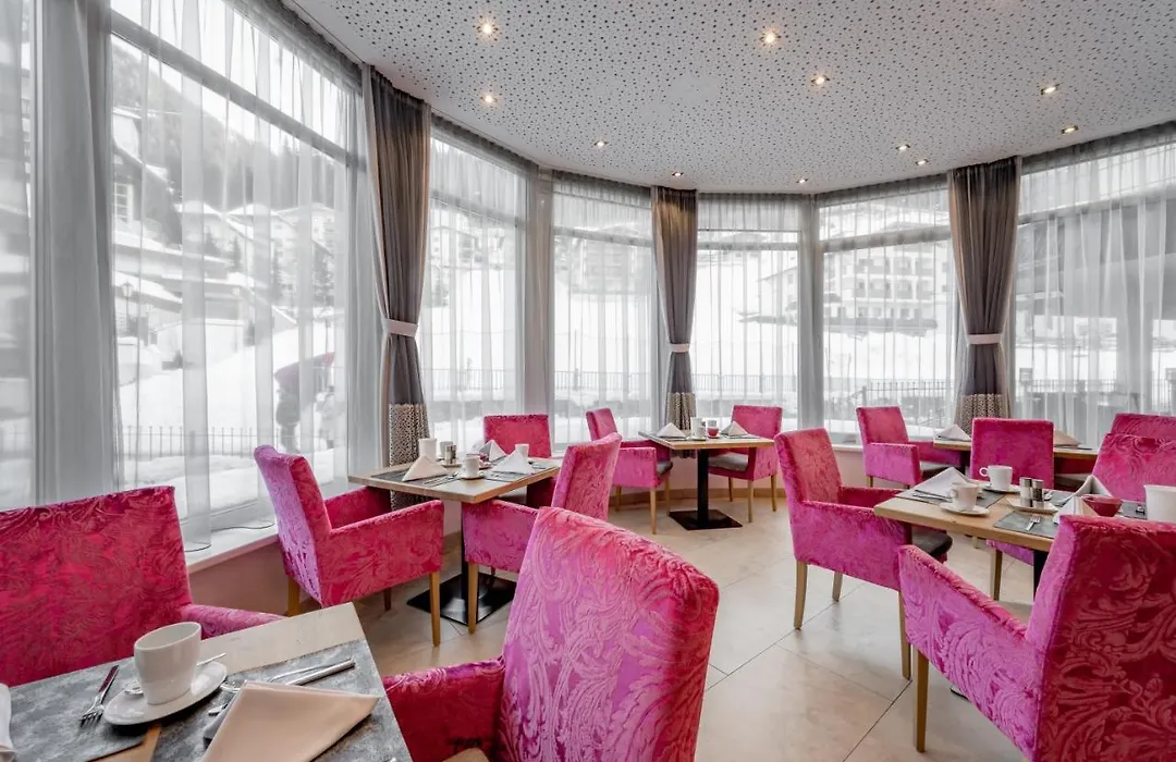 Hotel Garni Christine-1
