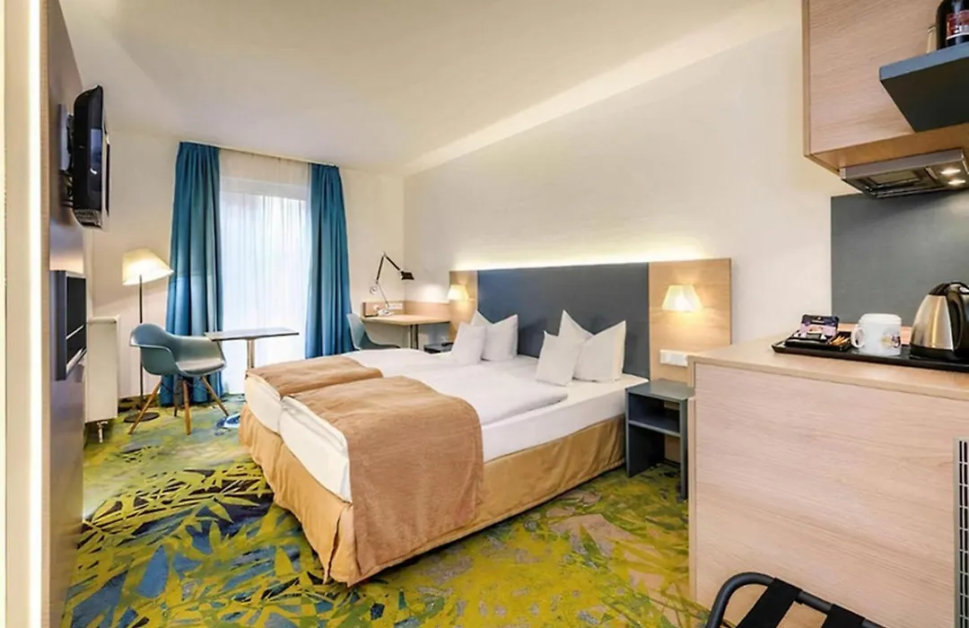 Mercure Hotel Regensburg-1