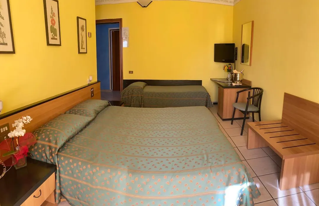 Hotel Del Fiume-1