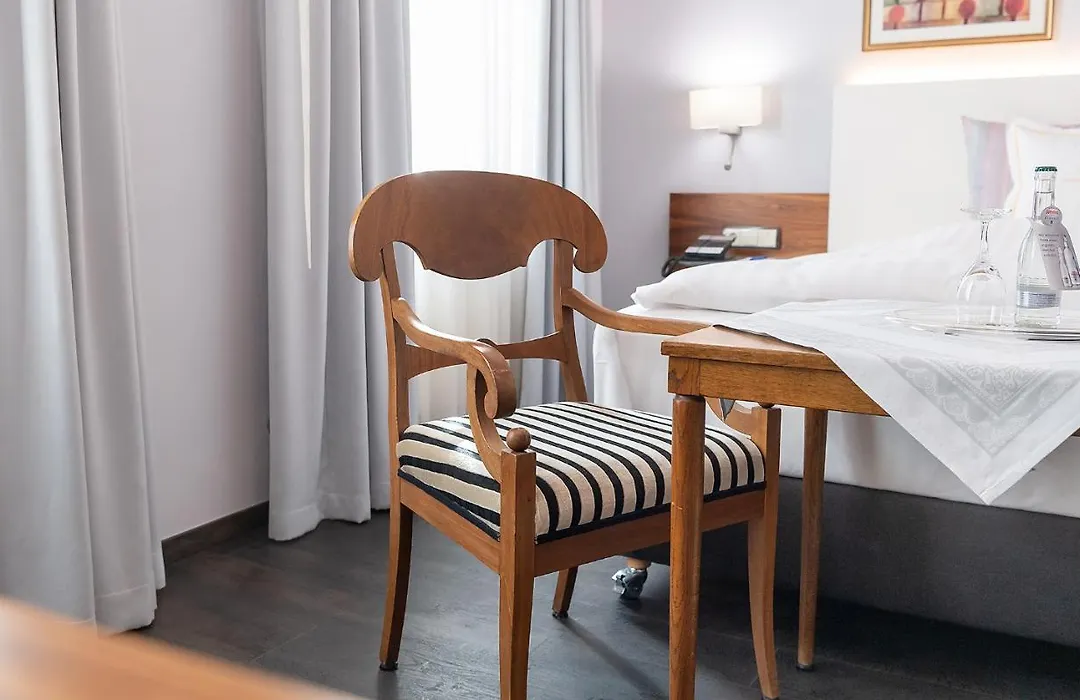 Romantik Hotel Goldener Karpfen-1