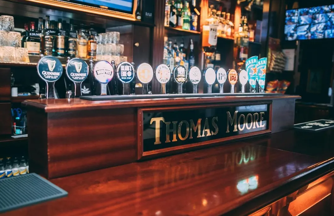 Thomas Moore Inn-1