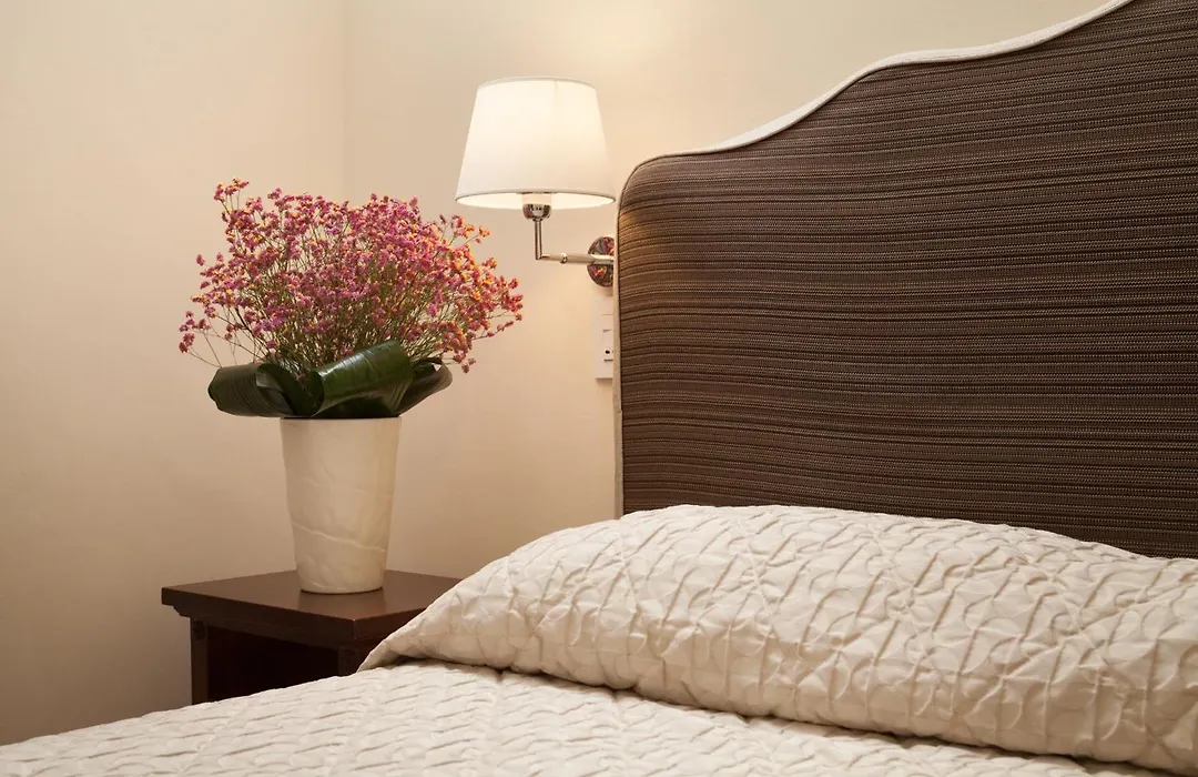 Hotel Executive-1