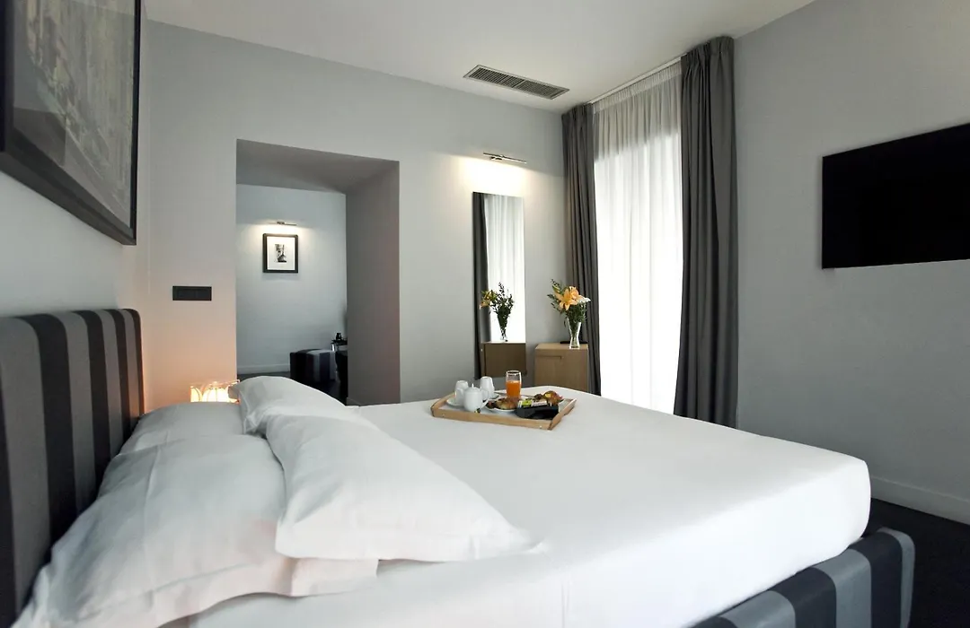 Suite Art Navona-1