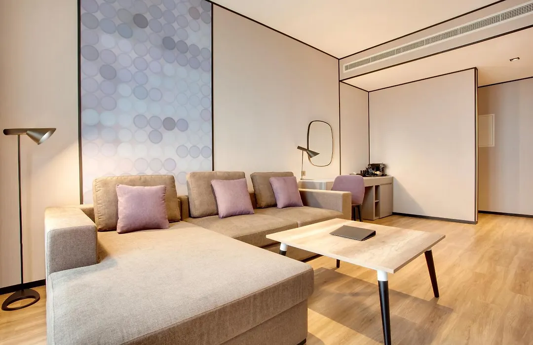 The District Hotel, Jumeirah Dubai-1