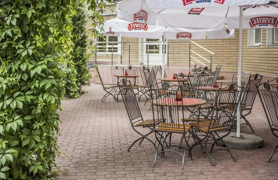 Hotel Justyna-1