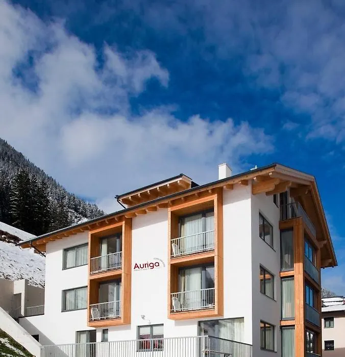 Hotel Garni Auriga-1