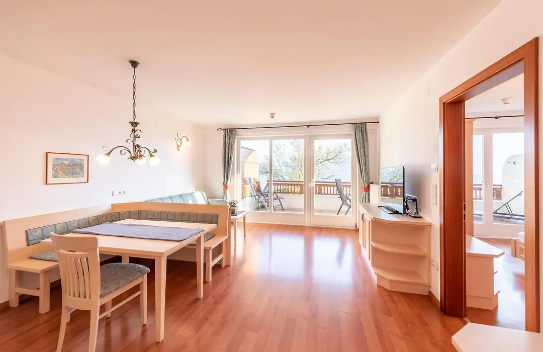 Appartement Tschivon-1
