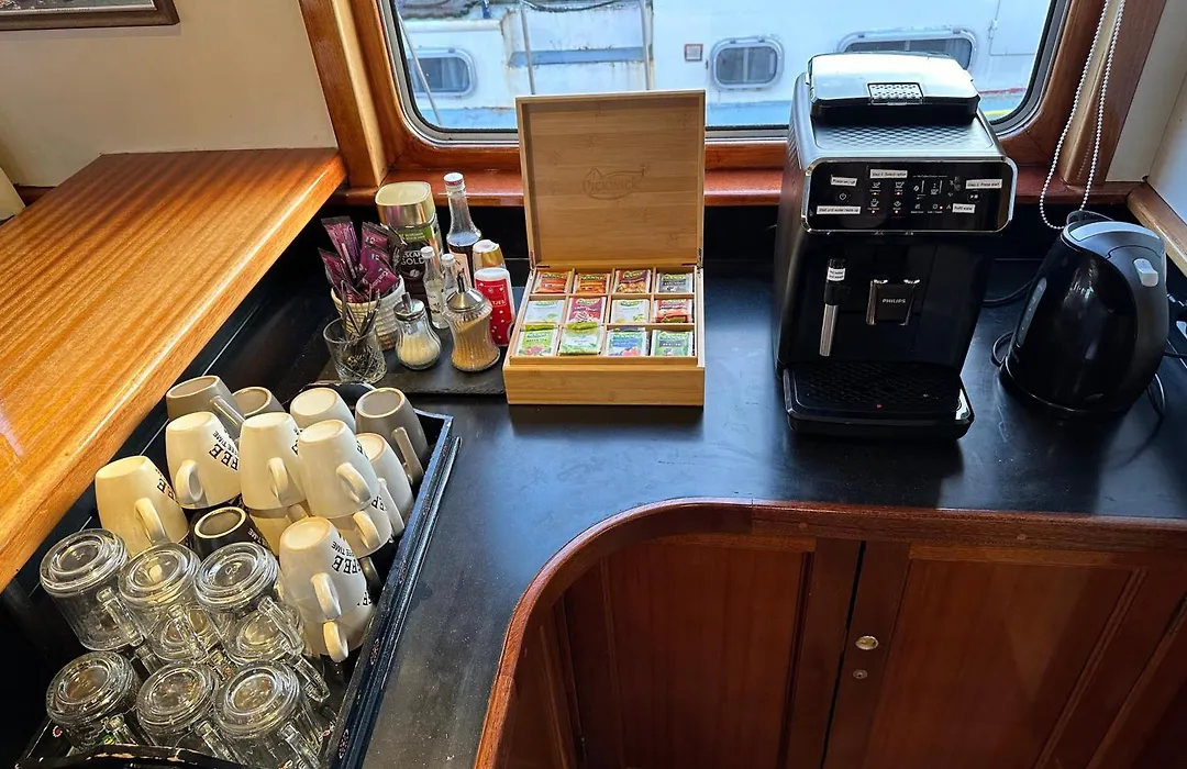 Hotelboat Angeline-1