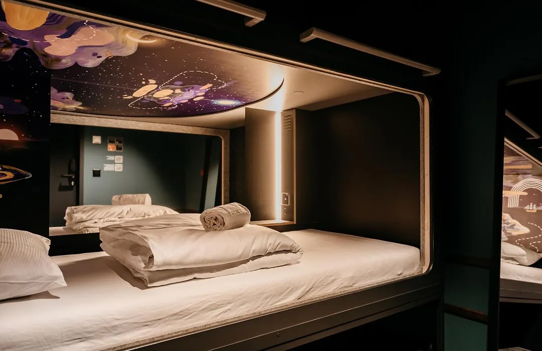 Capsule Hotel - Lucerne Old Town-1