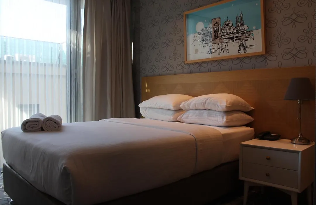 Four-G Hotel-1