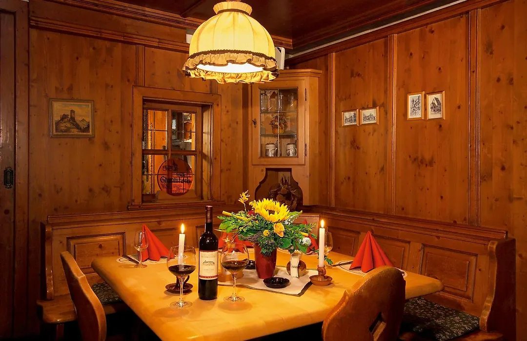 Altdeutsches Gasthaus Roter Hirsch-1
