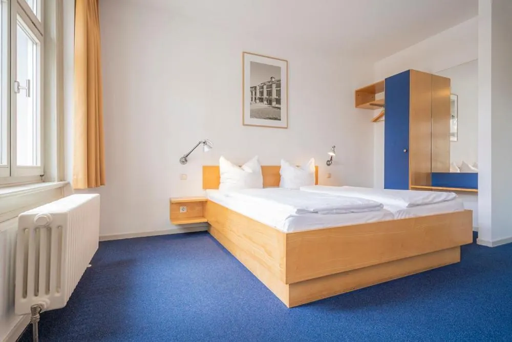Hotel Alt-Weimar-1